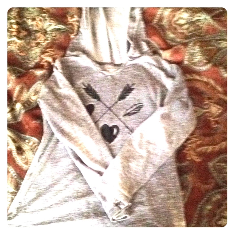 Gray hoodie with arrows and hearts